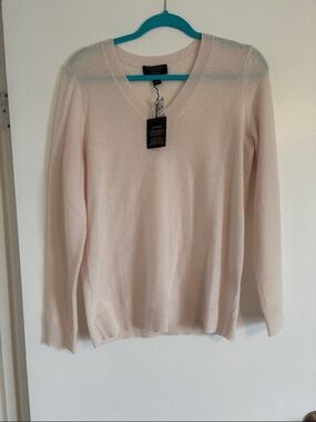 Charter club  Pale Pink V-Neck Cashmere Blend Sweater